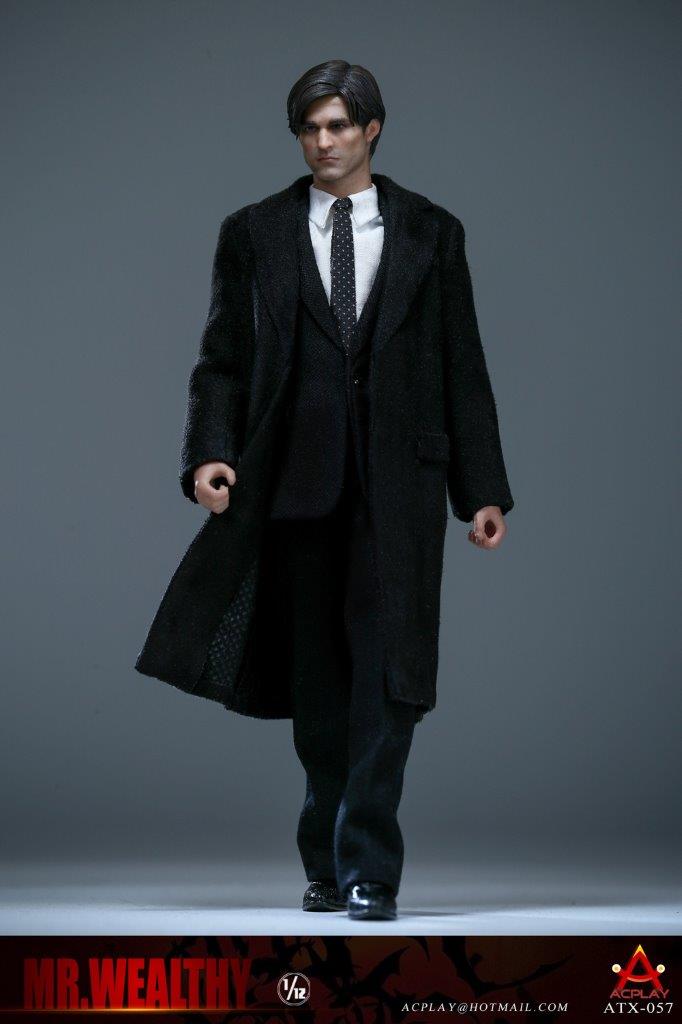 Mezco-Bruce-Wayne