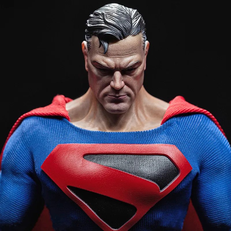 Pop-Mart-Superman