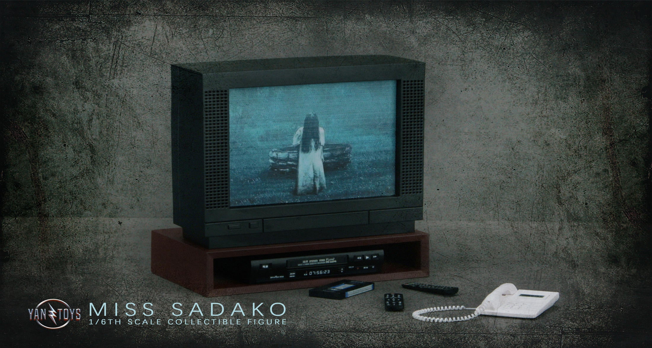 YAN Toys 1/6 YR08 Miss Sadako | NeoGeek Toys