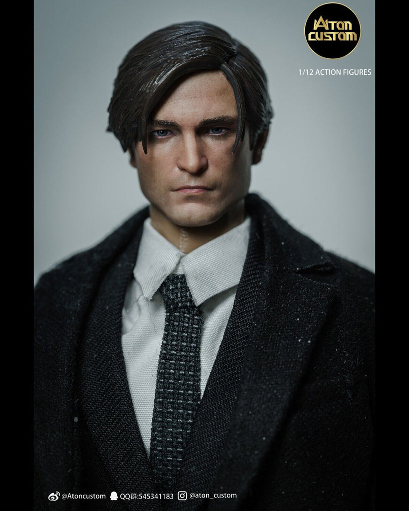 Mezco-Bruce-Wayne