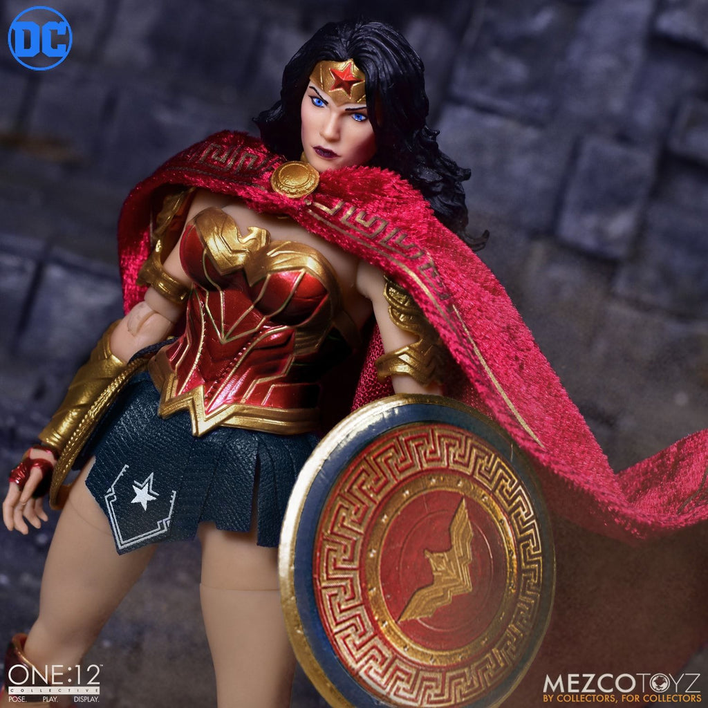 Mezco-Wonder-Woman